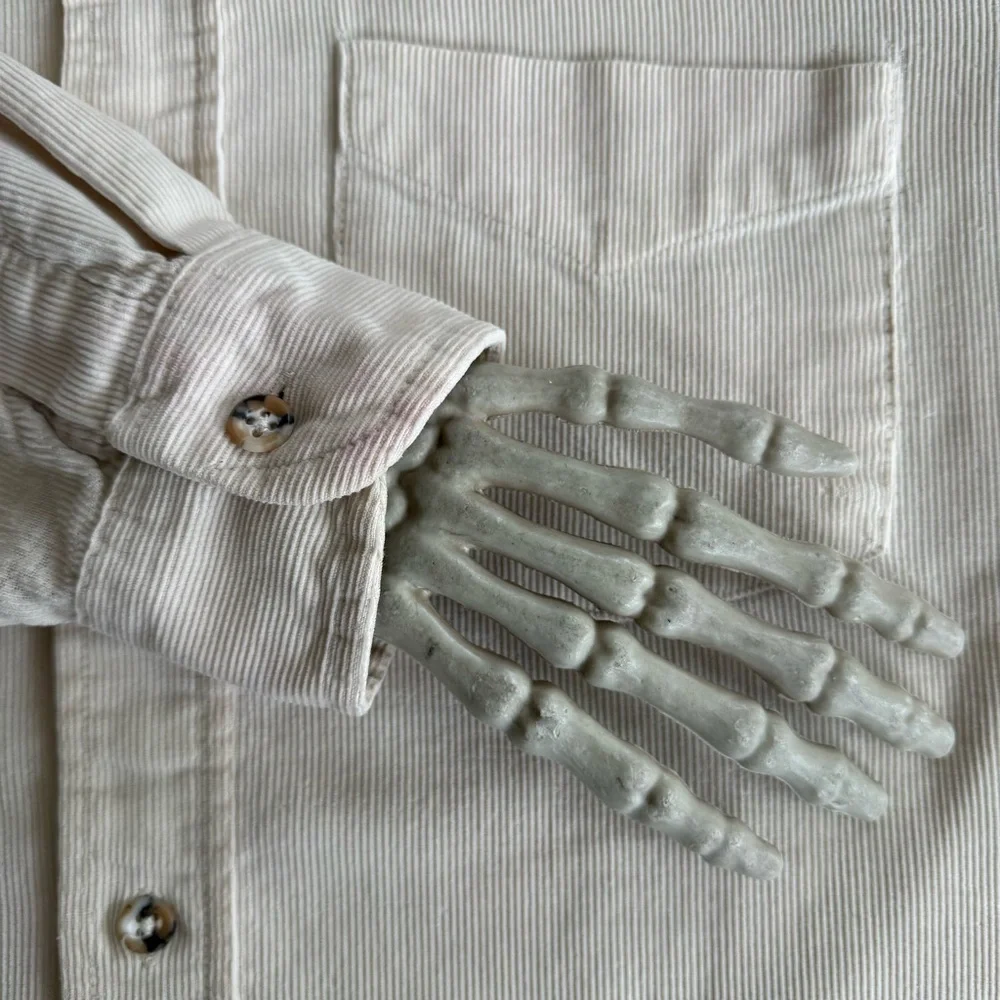 ๐ SOLD ๐ Vintage 80s Eddie Bauer Pinwale Corduroy Long Sleeve Button Down ~ S - Picture 9 of 9